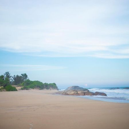 Nikara Luxury Beach House Tissamaharama Esterno foto