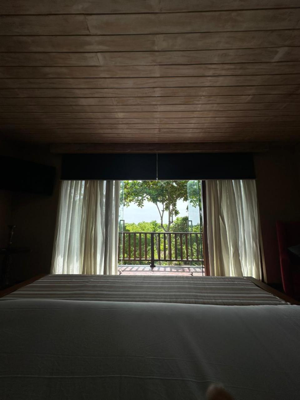 Nikara Luxury Beach House Tissamaharama Esterno foto