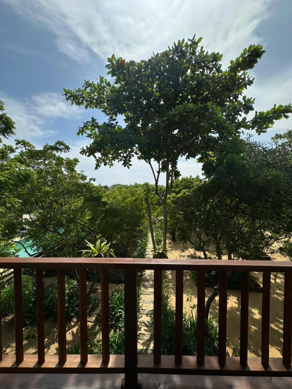Nikara Luxury Beach House Tissamaharama Esterno foto
