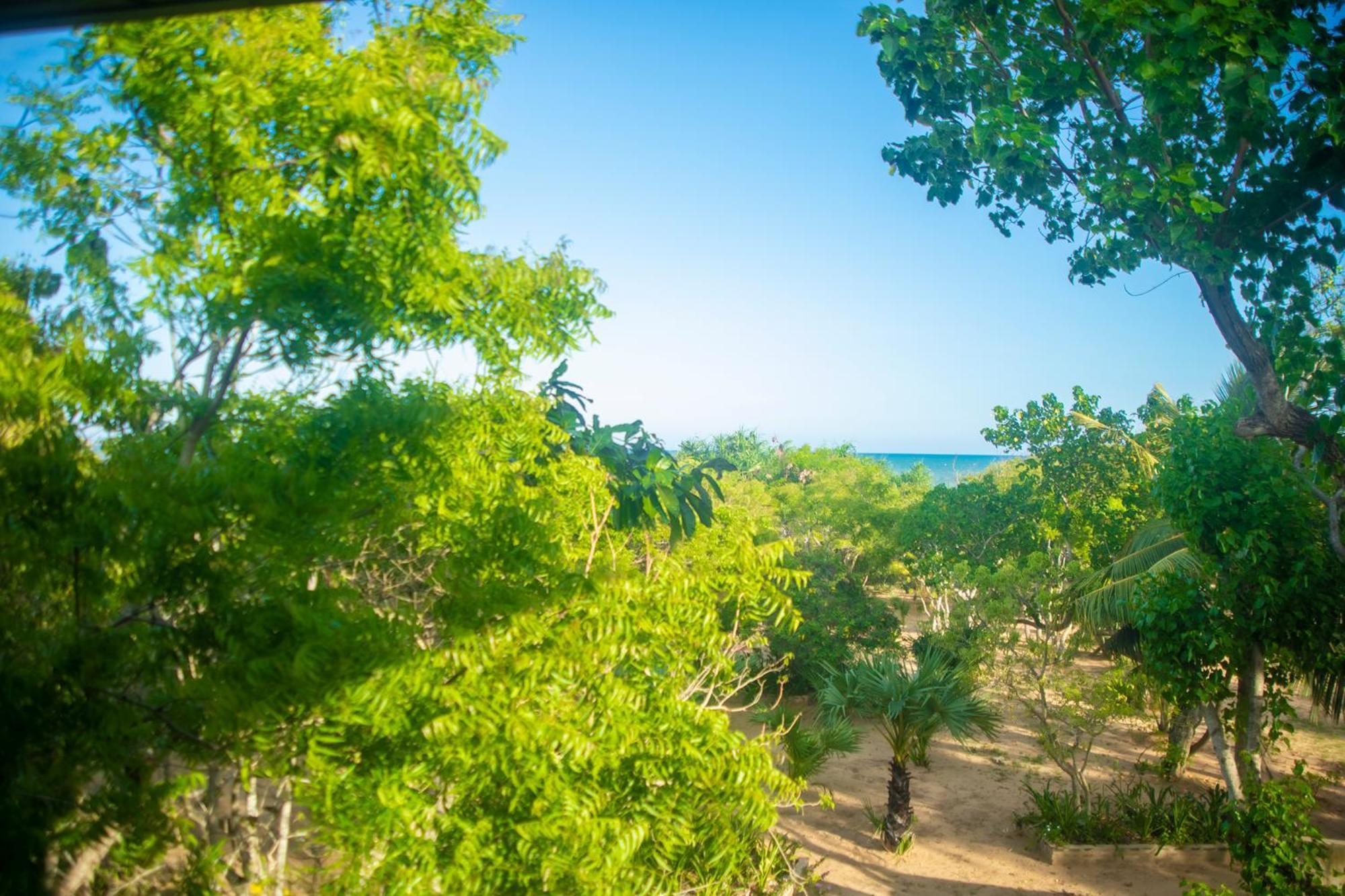 Nikara Luxury Beach House Tissamaharama Esterno foto