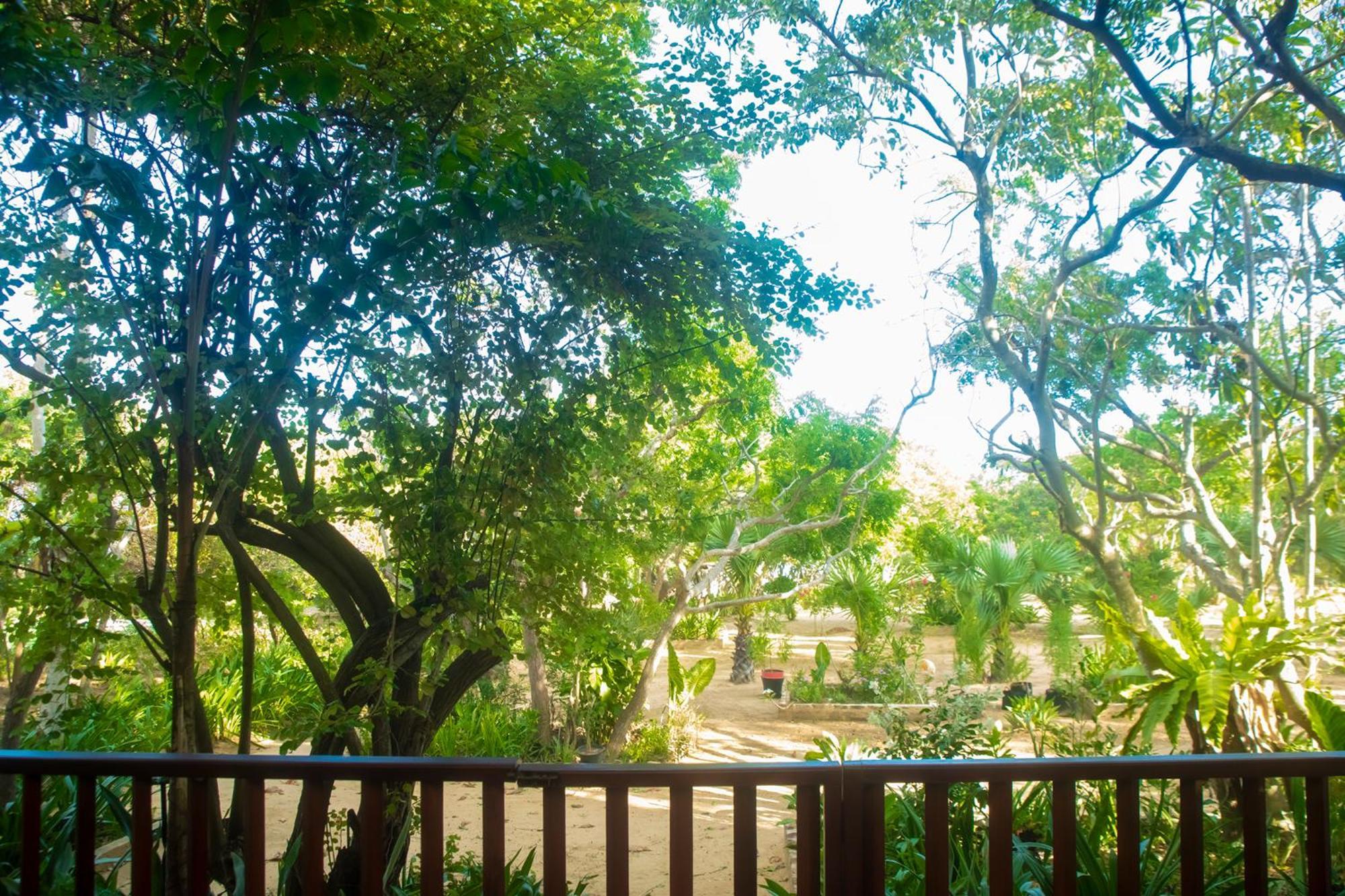 Nikara Luxury Beach House Tissamaharama Esterno foto