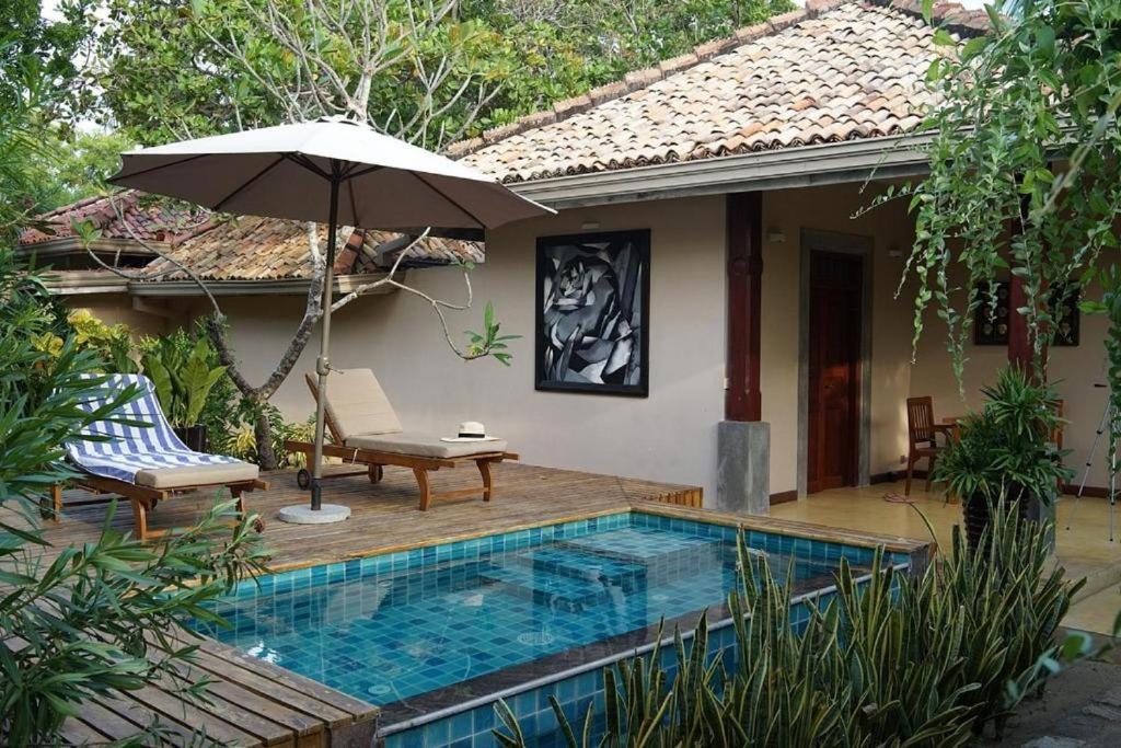 Nikara Luxury Beach House Tissamaharama Esterno foto